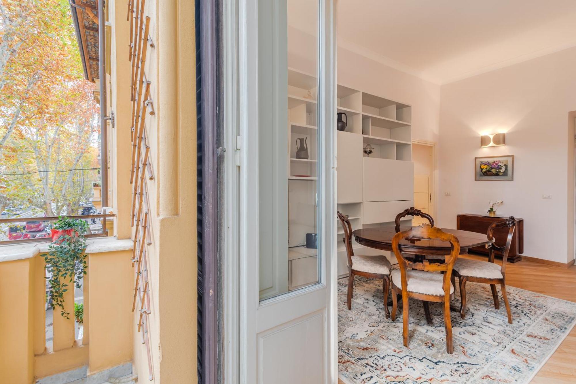 Contemporary Flat In Trastevere Apartment *