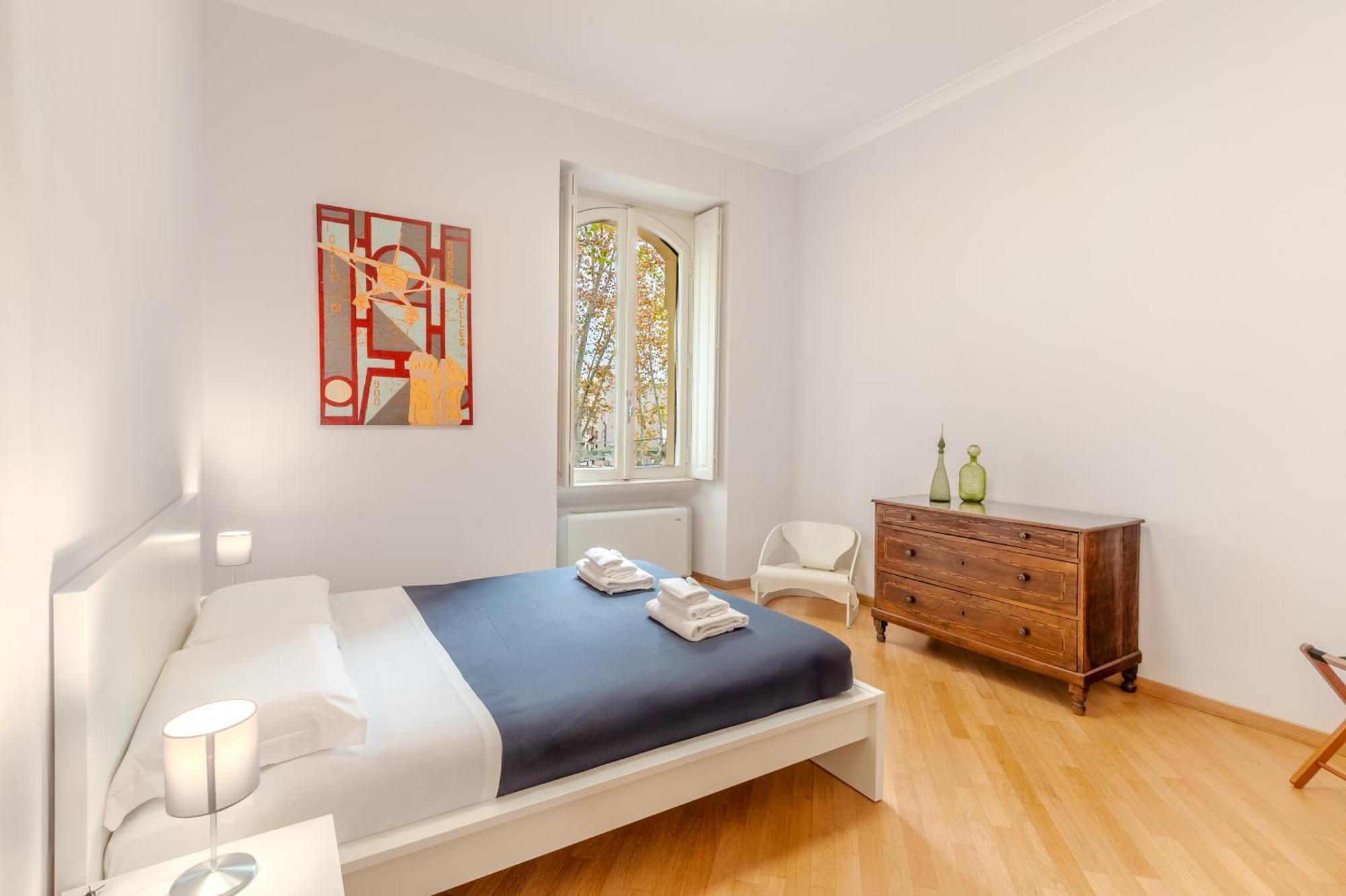 Contemporary Flat In Trastevere