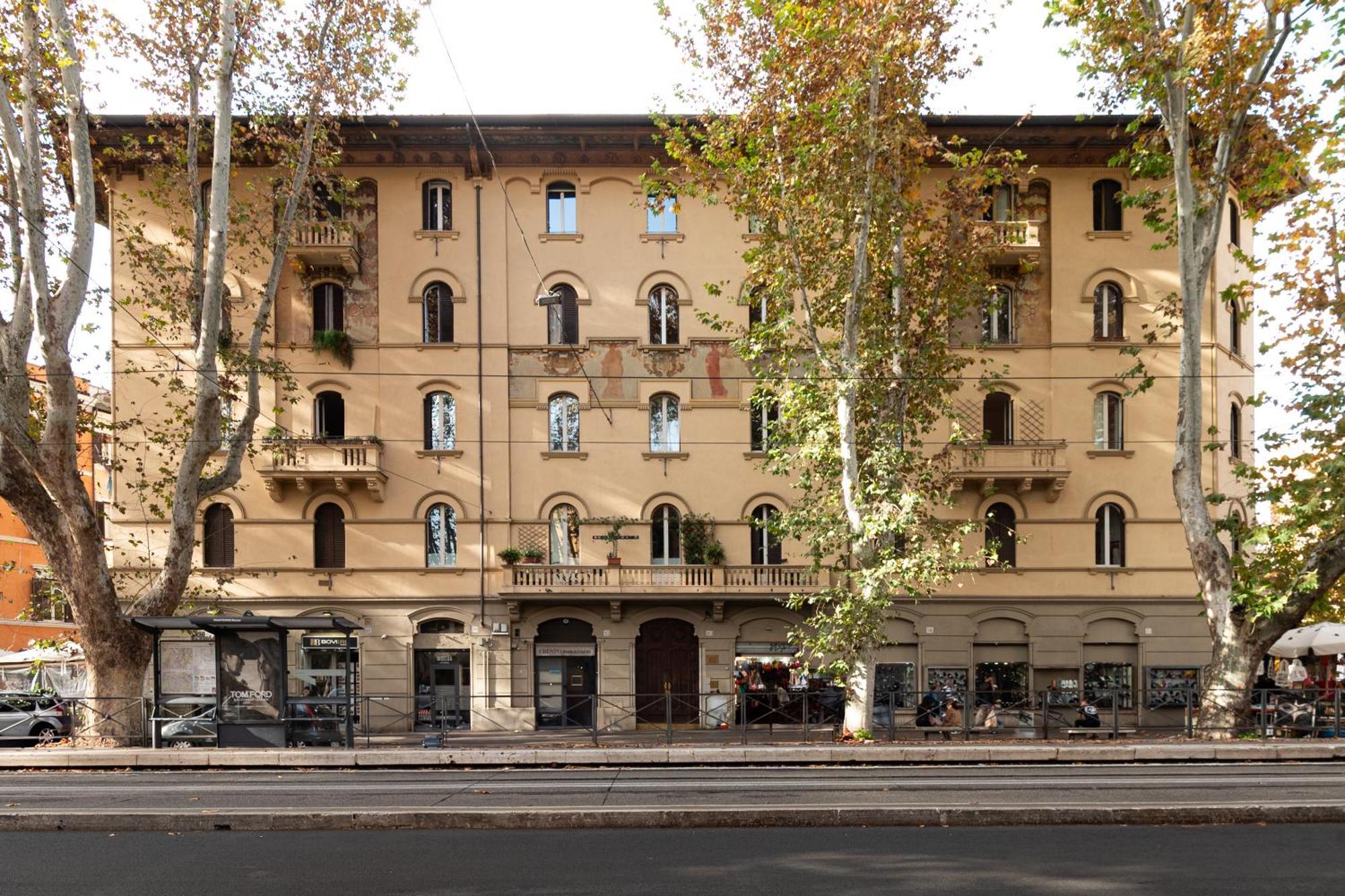 Contemporary Flat In Trastevere Apartment *